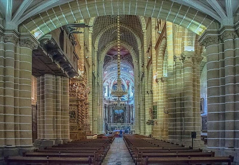 From Lisbon: Évora Day Trip with Optional Wine Tasting - The Itinerary in Detail