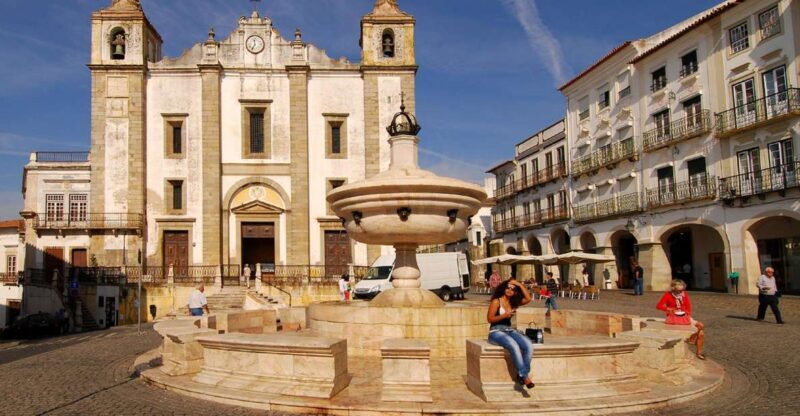 From Lisbon: Evora Private Day Trip with Wine Tasting - Exploring Evora: A Treasure Chest of History and Charm
