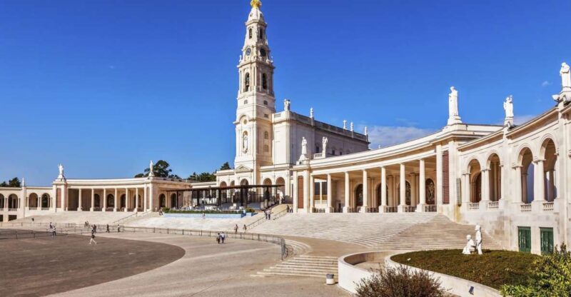 From Lisbon: Fátima, Batalha, Nazaré and Óbidos Day Tour - Who Will Love This Tour?