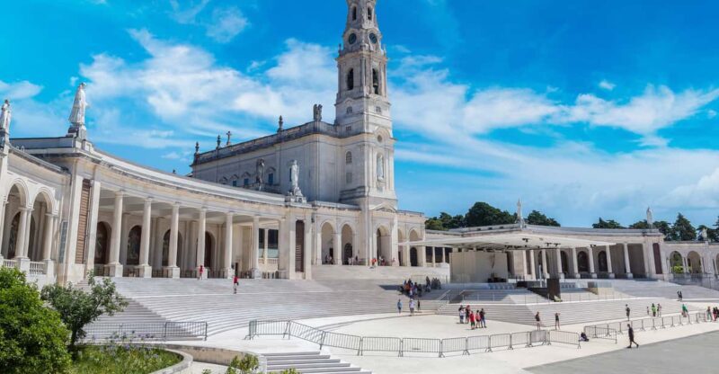 From Lisbon: Fátima, Nazaré, Óbidos Private Tour premium car - Authentic Experiences and Practical Insights