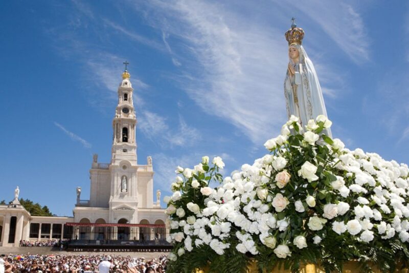 From Lisbon: Fatima Sanctuary Private Day Tour - Exploring the Fatima Sanctuary: A Deep Dive