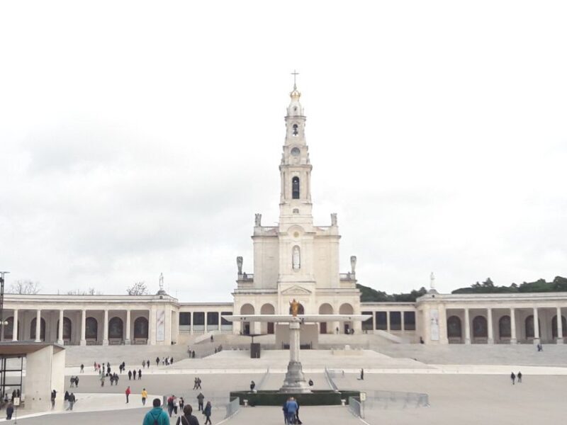 From Lisbon: Half-Day Fátima PRIVATE Tour - From Lisbon: Half-Day Fátima PRIVATE Tour
