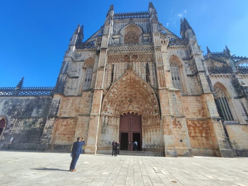 From Lisbon: Medieval Tour, Batalha, Tomar, Alcobaça, Óbidos - Key Points