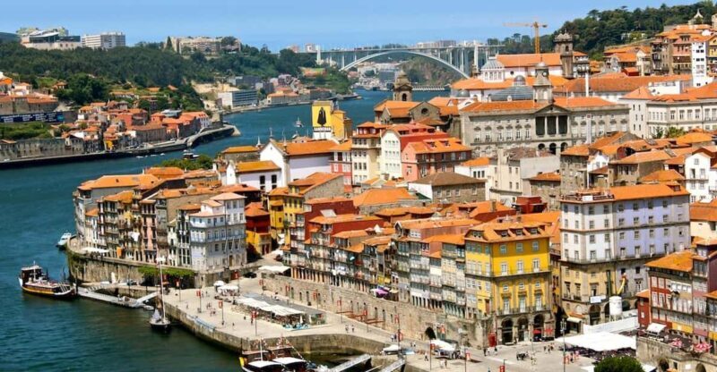From Lisbon: Private Porto Tour with Wine Tasting in Gaia - From Lisbon: Private Porto Tour with Wine Tasting in Gaia