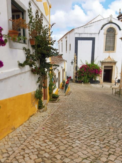 From Lisbon: Private tour to Óbidos, Nazaré, Fátima, Batalha and Alcobaça. - FAQs