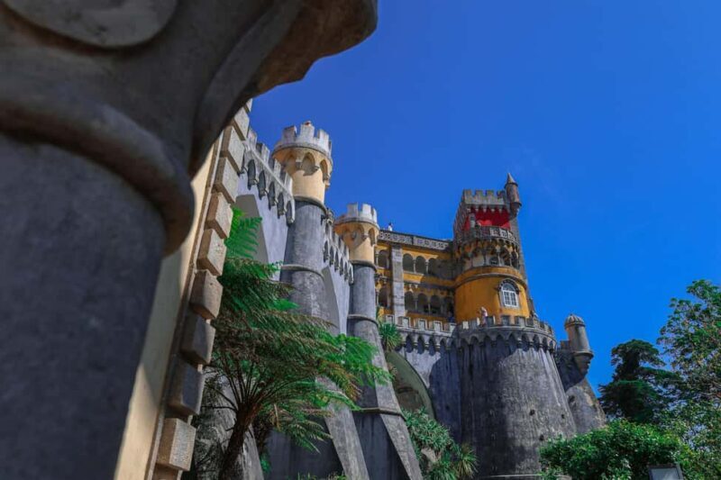 From Lisbon: Small Group Sintra, Pena Palace, Cascais&Belém - Exploring Portugal’s Highlights in a Day