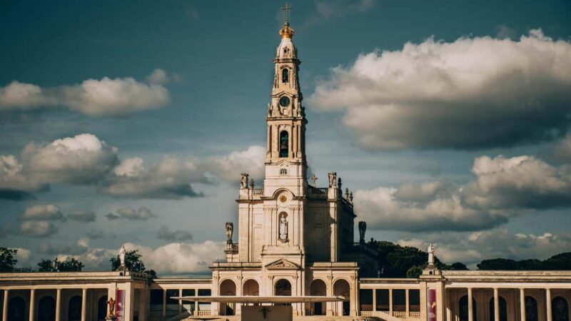 From Lisbon: Tour of Fatima, Nazaré, and Óbidos with an English-speaking tour guide - Who Will Love This Tour?