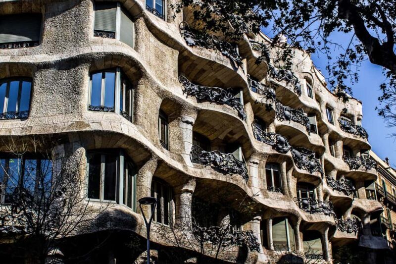 From Lloret de Mar: day trip to Barcelona - Final Stops: Artistic and Cultural Highlights