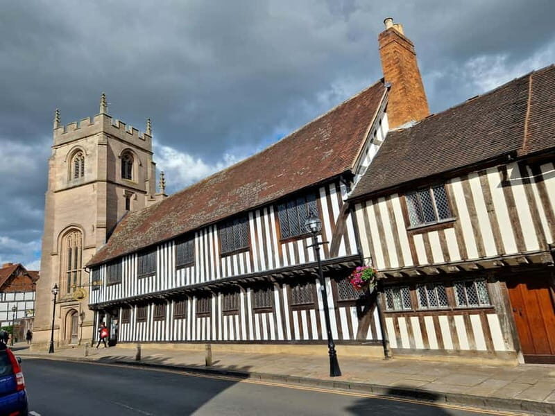 From London: Bicester Village Shopping and Cotswolds Tour - From London: Bicester Village Shopping and Cotswolds Tour