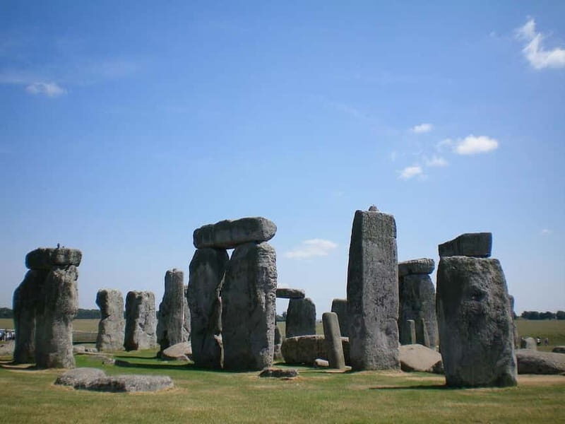 From London: Stonehenge and Oxford Day Tour With Admission - Exploring the Heritage of Wiltshire and Oxford in a Single Day
