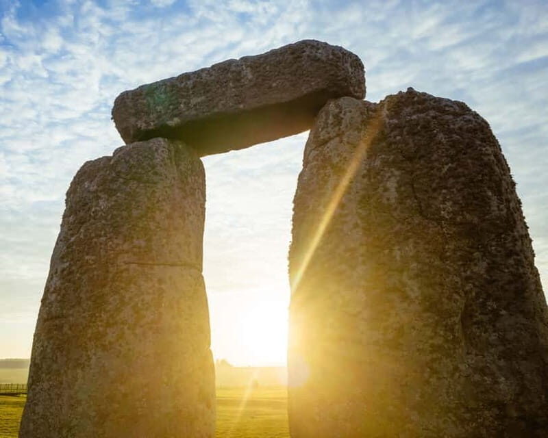 From London: Stonehenge Inner Circle & Windsor Open Top Bus - FAQ