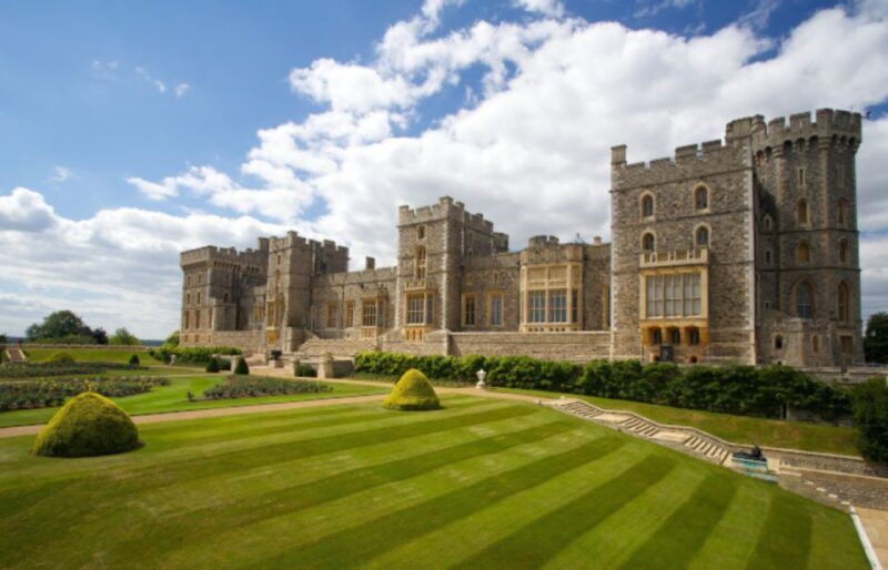 From London: Windsor, Stonehenge, Bath & Oxford 2-Day Tour - A Two-Day Journey through England’s Most Iconic Sites