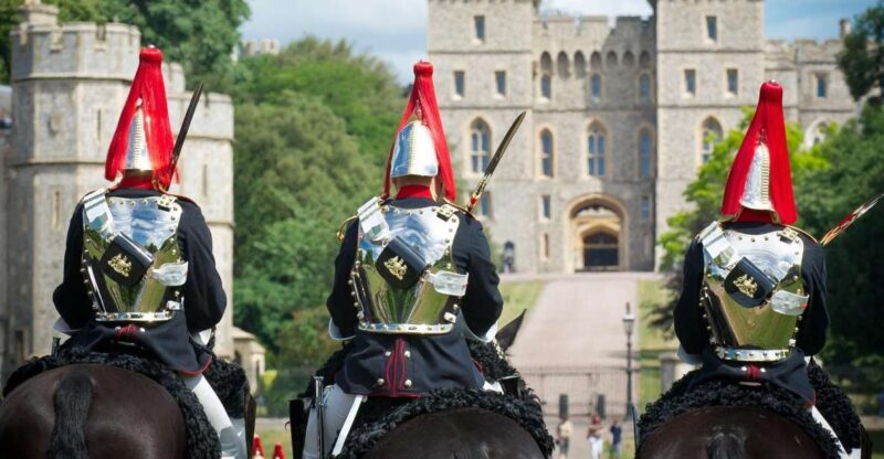 From London: Windsor, Stonehenge & Oxford Private Car Tour - Key Points