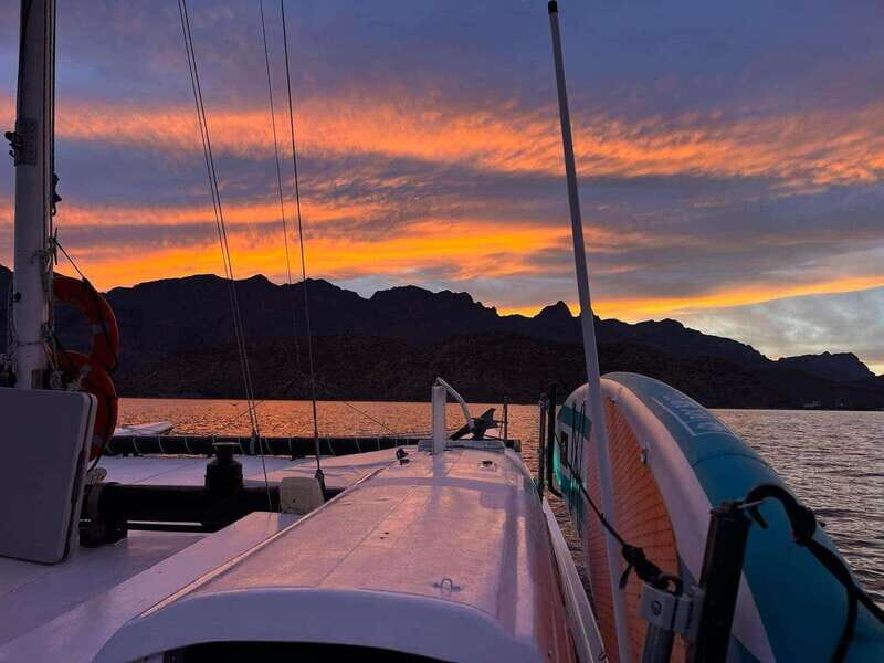 From Loreto: Sunset Appetizers & Open Bar Catamaran Cruise - From Loreto: Sunset Appetizers & Open Bar Catamaran Cruise — A Balanced Look