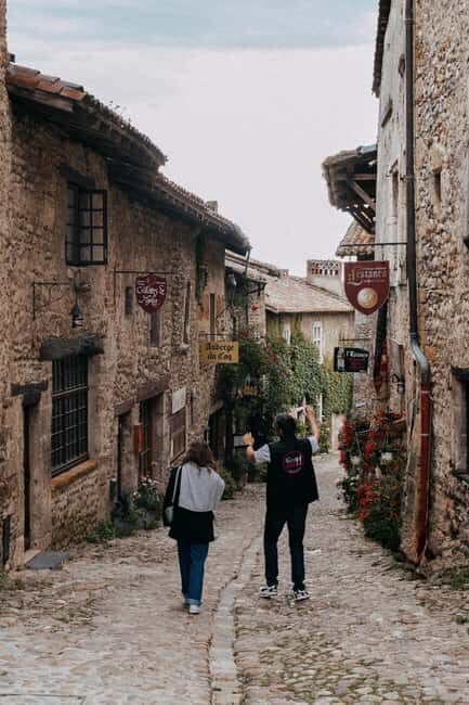 From Lyon : Beaujolais - Pérouges Full Day Shared Trip - FAQ