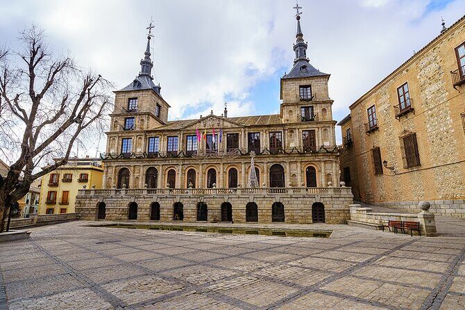 From Madrid: Full-Day Medieval Tour in Toledo and Ávila - The Majesty of Ávila and Its Walls