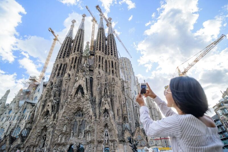From Madrid: The Best of Barcelona in One Day - An In-Depth Look at the Tour Experience