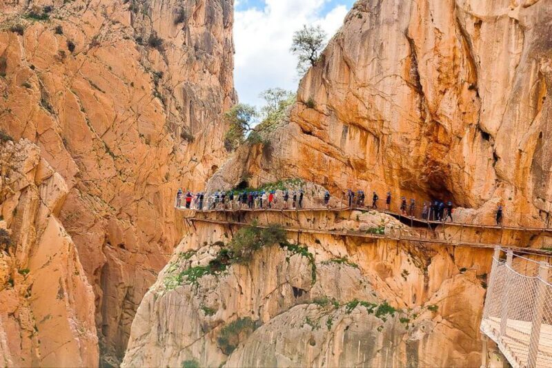 From Málaga: Caminito del Rey Guided Day Trip - Exploring the Experience in Detail
