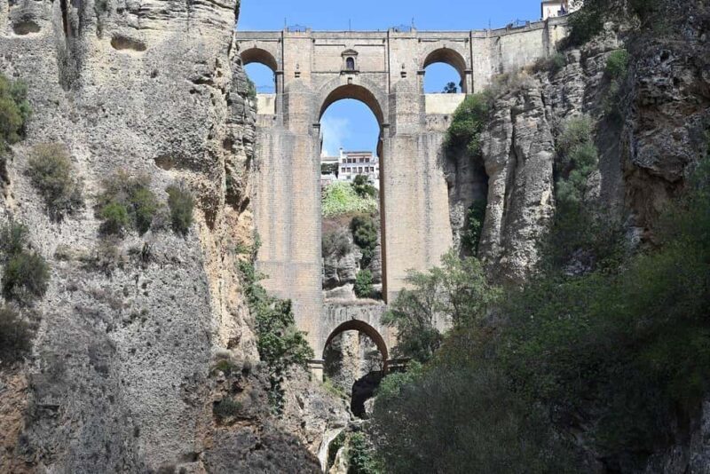 From Malaga: Ronda y Setenil de la Bodegas Day Trip by coach - A Detailed Look at the Ronda and Setenil de las Bodegas Day Trip