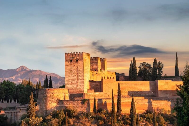 From Málaga: Sunset Alhambra Tour with Tickets - A Deep Dive into the Experience
