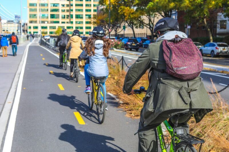 From Manhattan: 2-Hour Brooklyn Bridge Sightseeing Bike Tour - Why the Views and Guides Matter