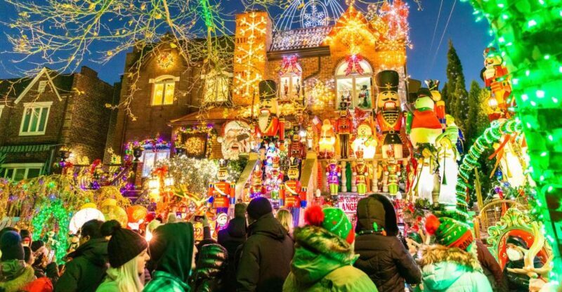 From Manhattan: 4-Hour Dyker Heights Holiday Lights Bus Tour - Setting the Scene: What’s Included and How It Works