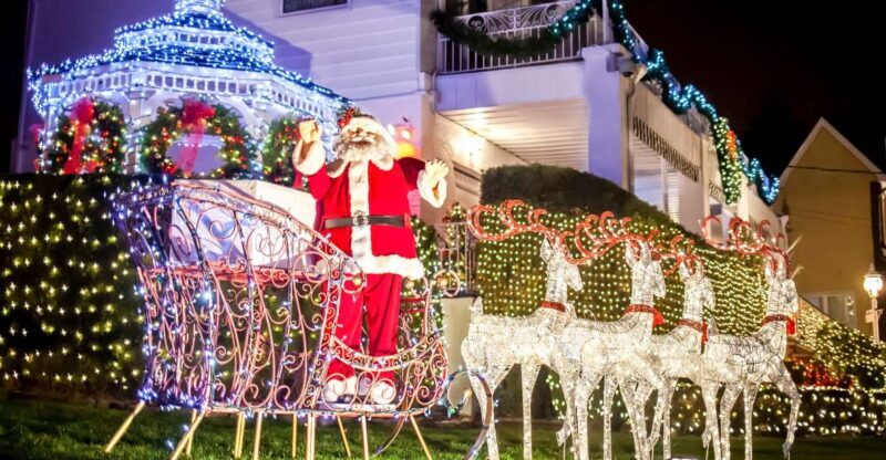 From Manhattan: Dyker Heights Holiday Bus Tour - A Deeper Look: What the Tour Entails