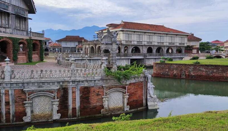 From Manila: Las Casas Filipinas de Acuzar Guided Day Trip - The Scenic Calesa Ride and Sunset Views