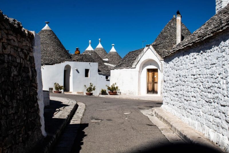 From Matera: tour of Alberobello with private transfer - FAQs