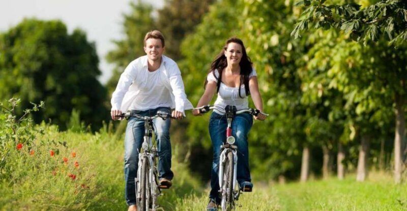 From Mattituck: North Fork Area Bike Tour with Food Tasting - An Authentic Ride through North Forks Food and Wine Scene