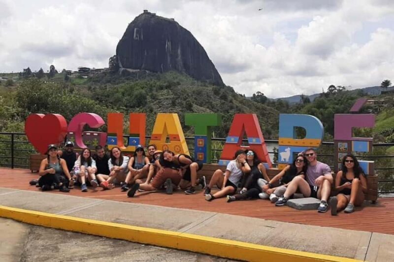 From Medellin: Private Tour to el Peñol and Guatape Dam - Discovering the Highlights of the Tour