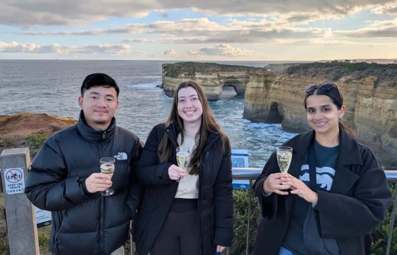 From Melbourne: Great Ocean Road, Dingos, Sparkling & Lunch - Exploring the Great Ocean Road: An Authentic, Well-Paced Day Trip