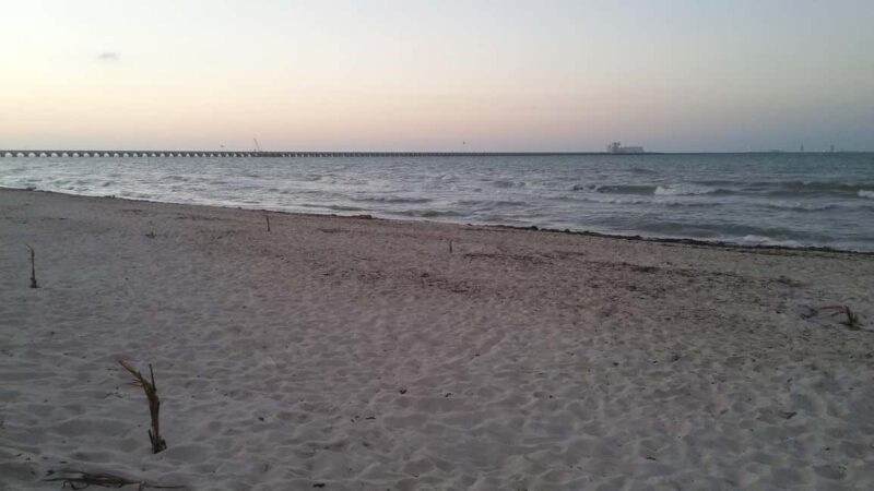 From Mérida: Mayan Dzibilchaltún & Progreso Beach Tour - From Mérida: Mayan Dzibilchaltún & Progreso Beach Tour