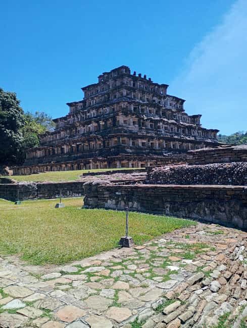 From Mexico City: El Tajín Day Trip with Guide - Exploring El Tajín: A Day Trip from Mexico City
