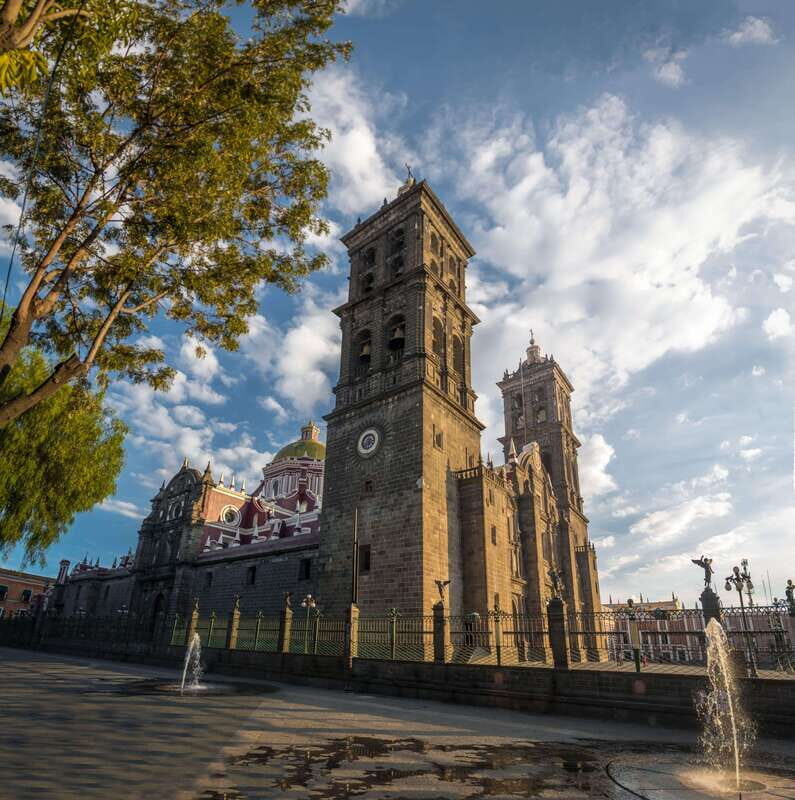 From Mexico City: One-day adventure: Puebla, Cholula, and Tonantzintla - The journey begins early