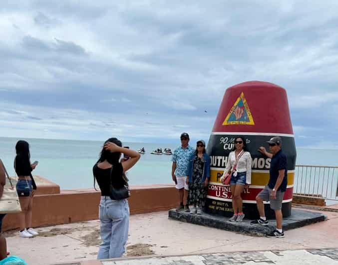From Miami: Day Trip to Key West with optional Hotel pick up - FAQ