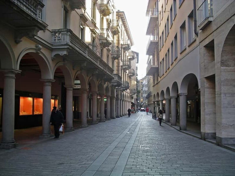 From Milan: Lake Como, Bellagio and Lugano Private Boat Tour - FAQ