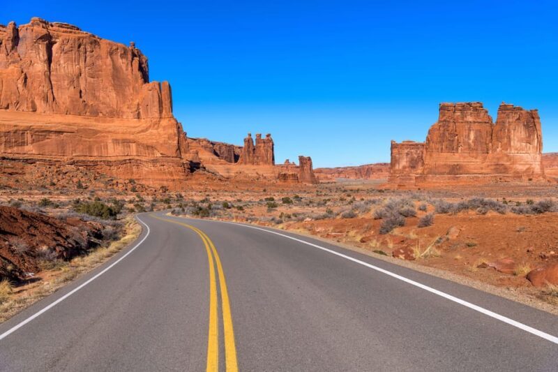 From Moab: Arches National Park Scenic Tour with Short Hikes - Practical Tips for Potential Participants