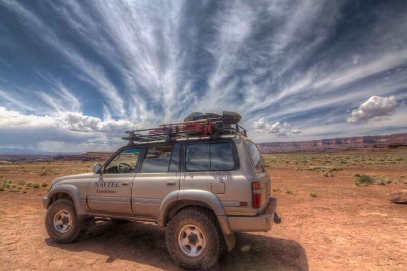 From Moab: Full-Day Canyonlands and Arches 4x4 Driving Tour - Experience the Best of Utah’s Iconic National Parks with a 4x4 Tour from Moab