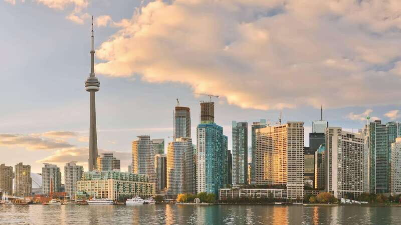 From Montreal: Toronto, Niagara Falls & 1000 Islands Tour - Key Points
