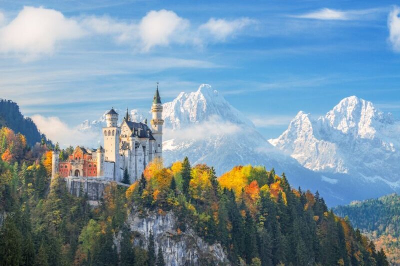 From Munich: Trip to Neuschwanstein & Linderhof in Spanish - Key Points