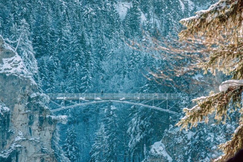 From Munich: Trip to Neuschwanstein & Linderhof in Spanish - Who Should Consider This Tour