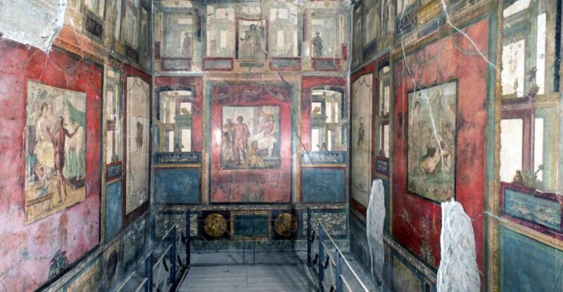 From Naples: Day Trip to Pompeii with skip the line - Key Points