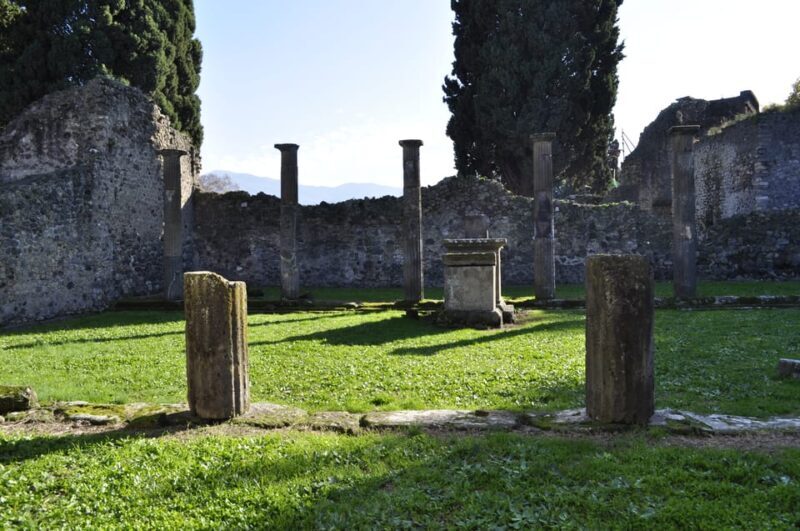 From Naples or Pompeii: Pompeii Skip-the-Line Entry and Tour - The Authentic Value of the Experience