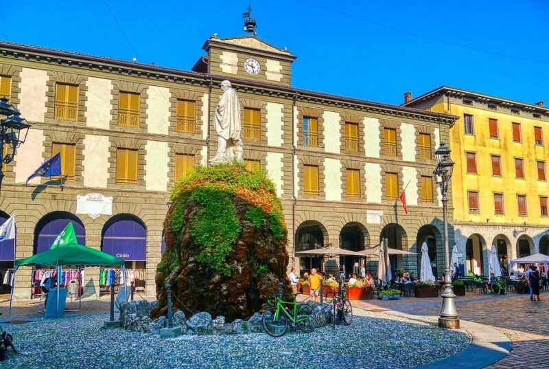 FROM NAPOLI: NAPOLY CITY TOUR - An In-Depth Look at the Naples City Tour