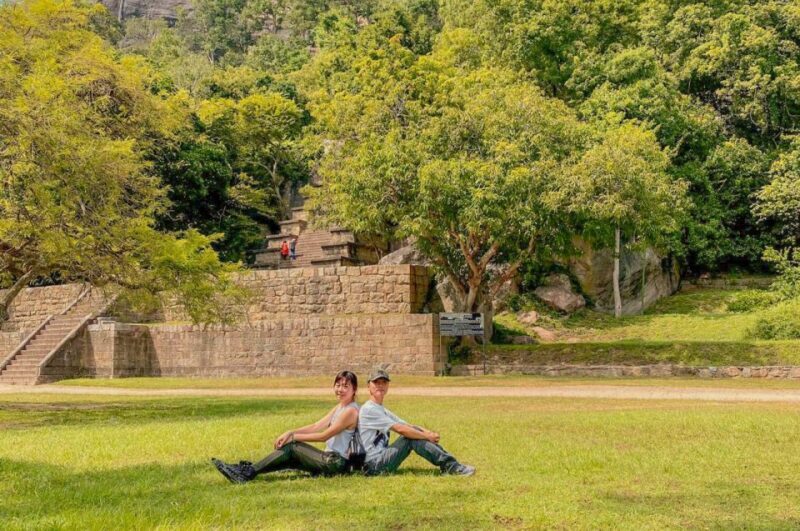 From Negombo: Dambadeniya, Yapahuwa, and Panduwasnuwara Tour - FAQ