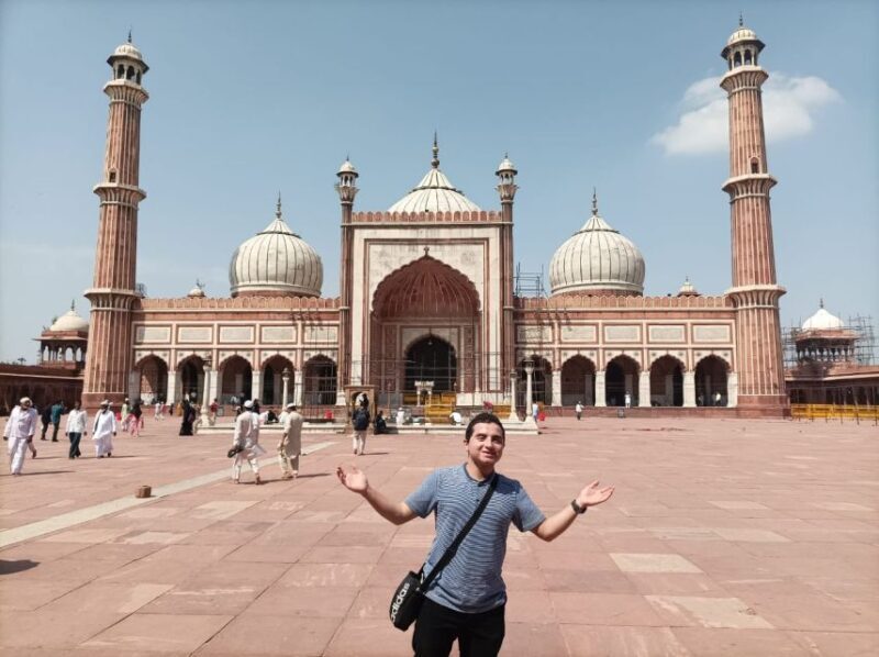 From New Delhi Airport : Guided Layover Old & New Delhi Tour - FAQ