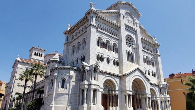 From Nice: half-day to Monaco, Monte-Carlo and Eze - What’s Included and What’s Not