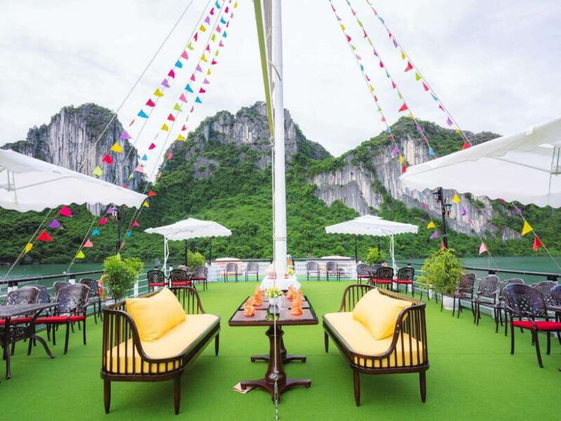 From Ninh Binh:Day Ha Long Bay Premium Cruise-Buffet&Jacuzzi - A Detailed Look at the Day Cruise Experience