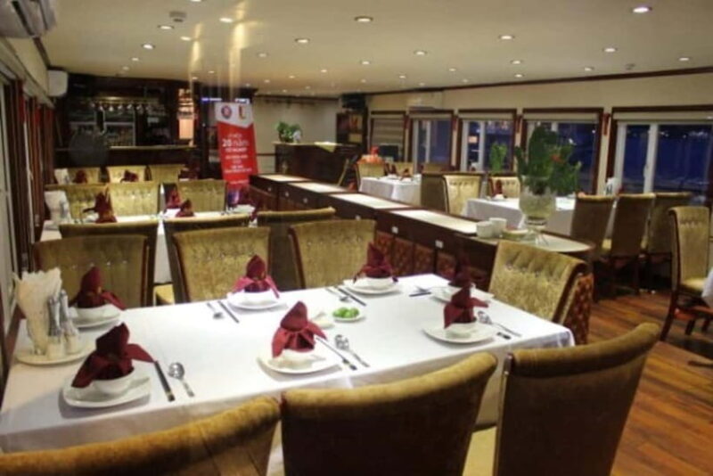 From NinhBinh: 2-Day 1Night itinerary Bai Tu Long Bay cruise - Who Will Appreciate This Tour?